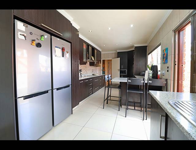 3 BEDROOM HOUSE FOR SALE IN BRUMA